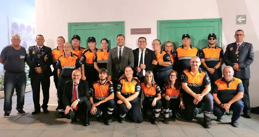 Yonathan de Le&oacute;n y Kevin Cort&eacute;s felicitan a Protecci&oacute;n Civil de Arrecife en este D&iacute;a Internacional de Protecci&oacute;n Civil