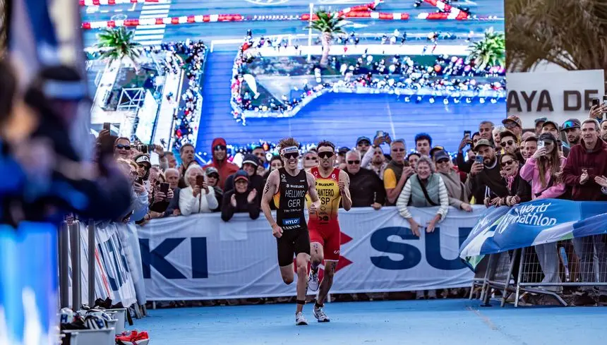 Imagen de la llegada a la meta en un enfrentamiento tremendo entre el atleta alem&aacute;n y el espa&ntilde;ol