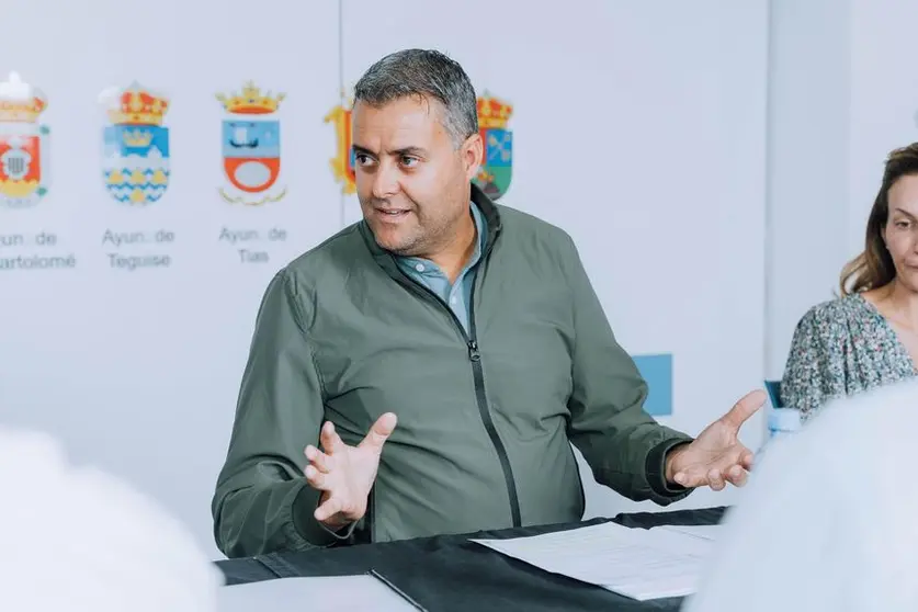 El consejero de Seguridad, Francisco Aparicio, en las instalaciones del Consorcio.