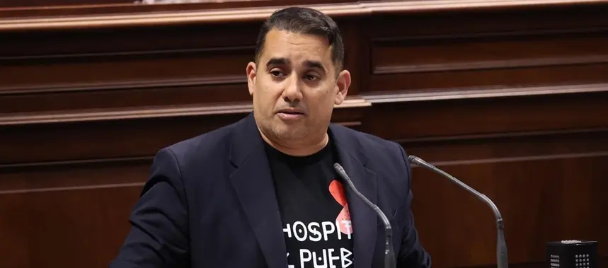 Yoné Caraballo defiende en el Parlamento el blindaje del Insular