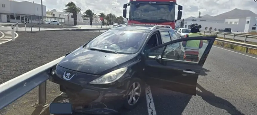 Imagen de  c&oacute;mo qued&oacute; el veh&iacute;culo tras el accidente