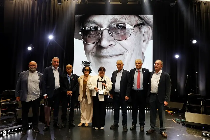 Acto de reconocimiento a Mamerto Cabrera del Ayuntamiento de T&iacute;as.