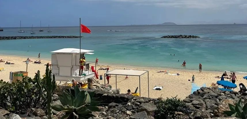 Imagen de archivo de Playa Dorada.