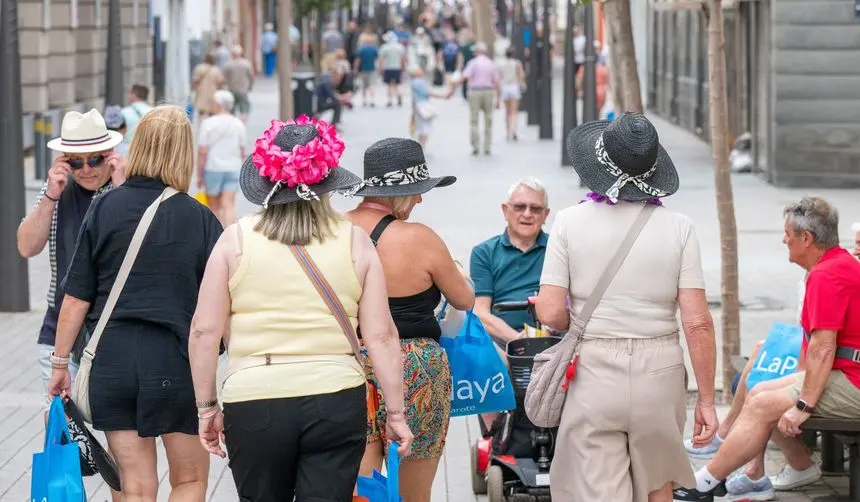 Turistas este domingo por Arrecife