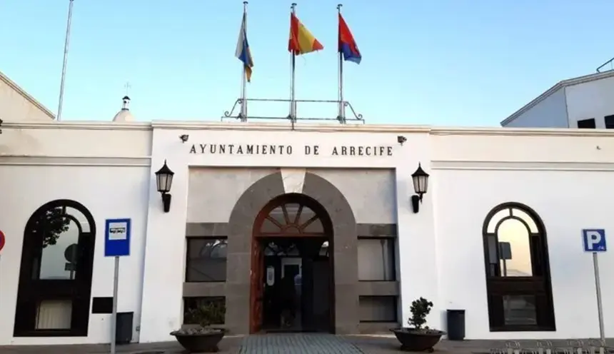 Fachada del Ayuntamiento de Arrecife.