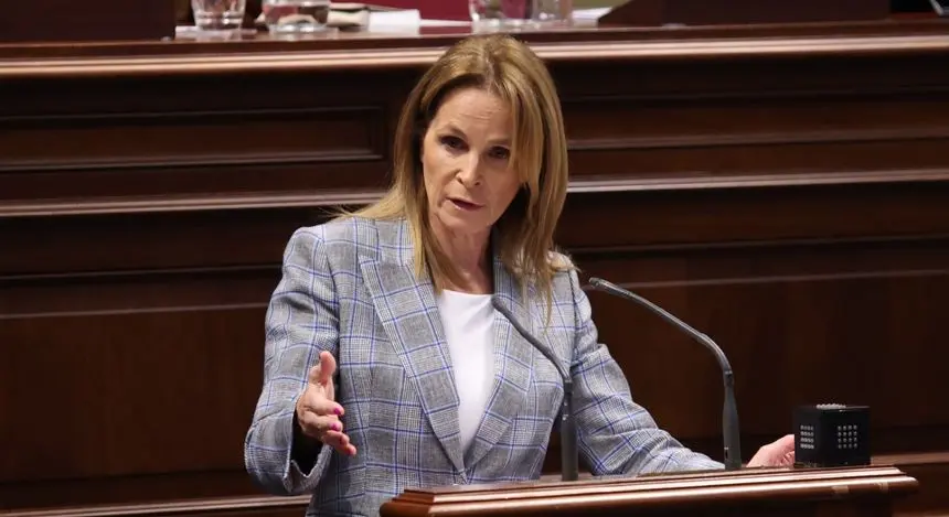Luz Rever&oacute;n este mi&eacute;rcoles en el Parlamento auton&oacute;mico