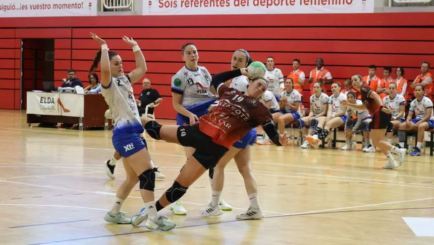Imagen de una de las jugadas del encuentro