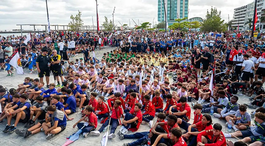 Imagen del impresionante aspecto que presentaba este mi&eacute;rcoles por la tarde el parque Islas Canarias de Arrecife con todos los equipos participantes. 