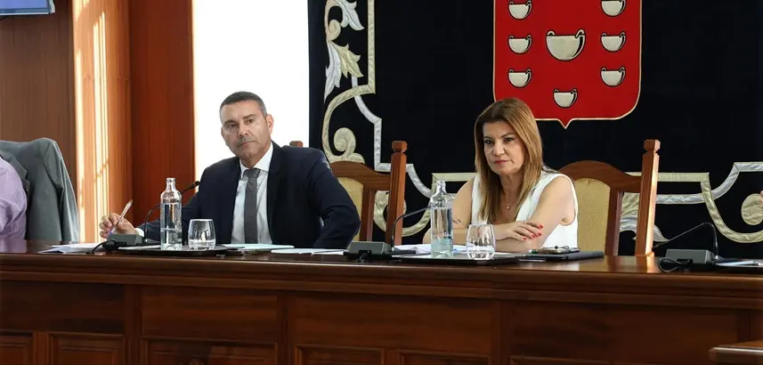Oswaldo Betancort y Mar&iacute;a Jes&uacute;s Tovar.