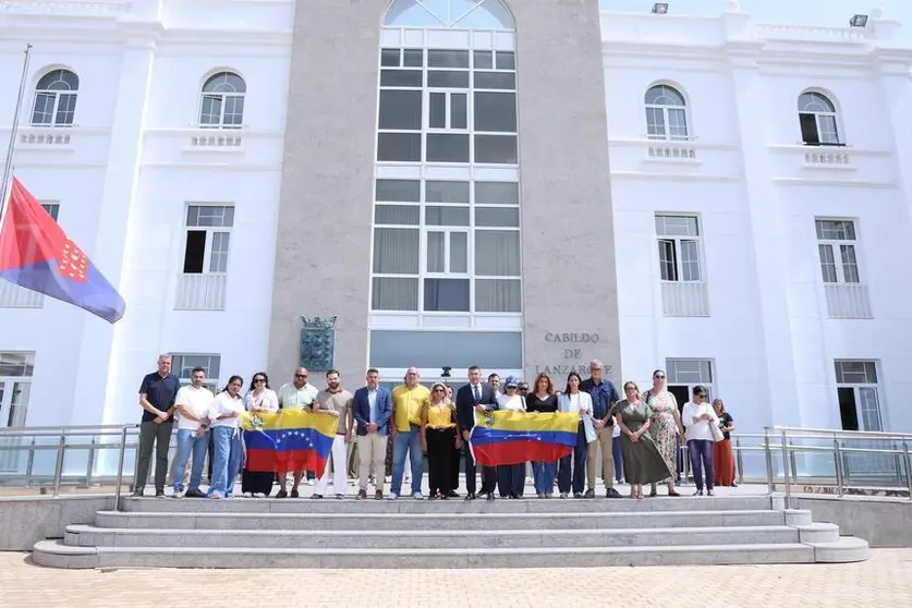 Encuentro con la Asociaci&oacute;n de Venezolanos.