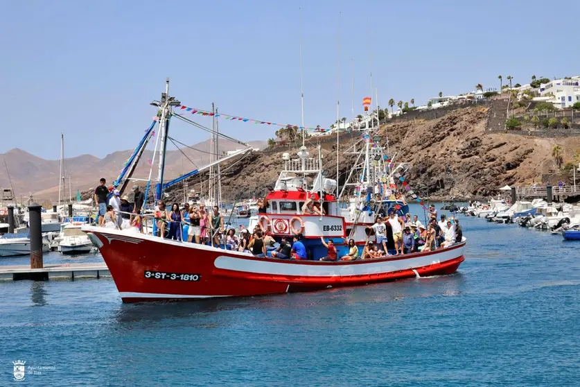 Procesi&oacute;n mar&iacute;tima por las fiestas del Carmen.