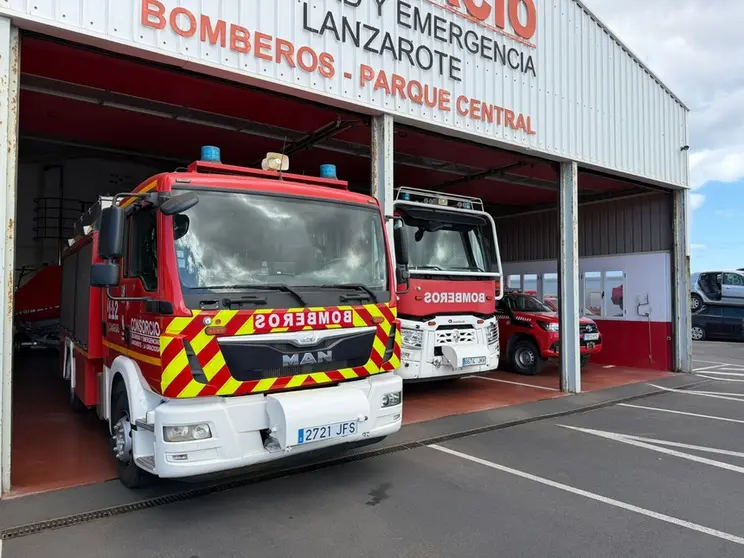 Imagen de archivo de los camiones de los bomberos.