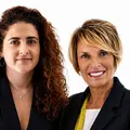 Betsaida González y Elena Máñez