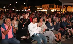 El público se lo pasó en grande durante el evento.