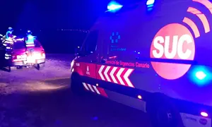 Rescate del parapentista en Teguise.