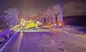 Imagen del grav&iacute;simo accidente que se produjo en la carretera de Costa Teguise