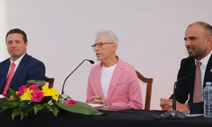 El pregonero junto a &Oacute;scar Noda y Daniel Medina