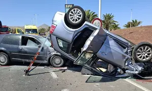 Imagen de c&oacute;mo quedaron los veh&iacute;culos tras el impresionante accidente