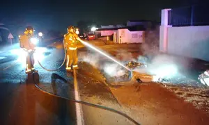Los bomberos tuvieron que intervenir en Arrecife y Playa Honda.