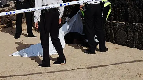 CIENTOS DE ATLETAS TOMAR&Aacute;N LA SALIDA EN LA PRUENA.