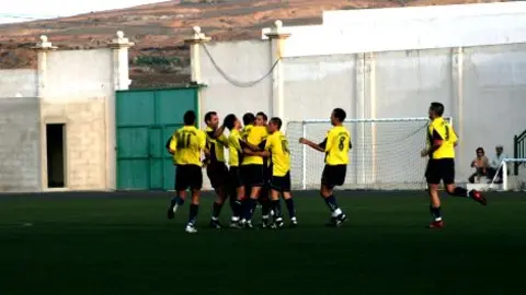 LOS COMBATES FUERON BASTANTE DISPUTADOS.