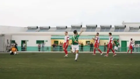 LOS NI&Ntilde;OS SE EMPLEARON AL M&Aacute;XIMO EN EL TORNEO.