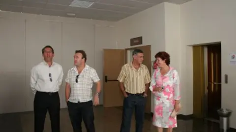 INÉS ROJAS RECIBIÓ A LA PRIMERA PLANTILLA Y A LOS DIRECTIVOS DEL CLUB.