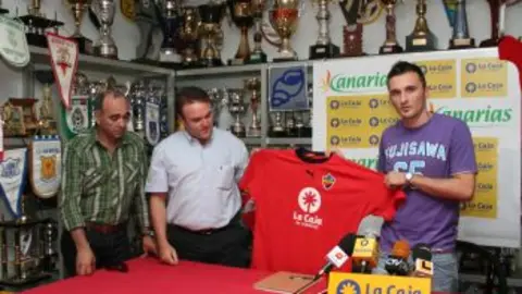 MIGUEL FERN&Aacute;NDEZ EST&Aacute; AGRADECIDO AL MAR&Iacute;TIMA POR HABERLE PODIDO DAR ESTA OPORTUNIDAD.