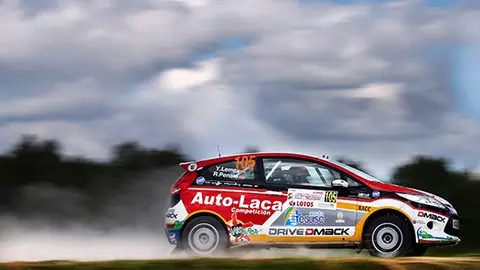 DE UNA BUENA JUGADA PERSONAL DE YERAY NACI&Oacute; EL 1-0. 