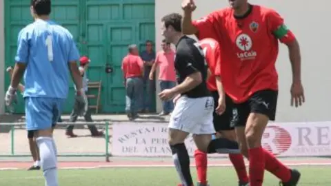 EL MAR&Iacute;TIMA ACAB&Oacute; EL ENCUENTRO DESQUICIADO.