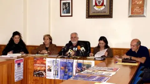 LAS CHICAS DE LA TI&Ntilde;OSA ACABARON ENRABIETADAS.