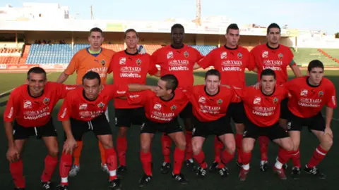 &Oacute;SCAR VLADIMIR EST&Aacute; DESOJANDO LA MARGARITA SOBRE SU FUTURO.