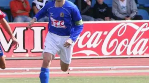 DANI MAYO SE HA ENFRENTADO EN VARIAS OCASIONES A LA UD. LANZAROTE.