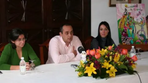 GAL&Aacute;N Y MACH&Iacute;N SE PREPARAN DE CARA AL DAKAR 2008.