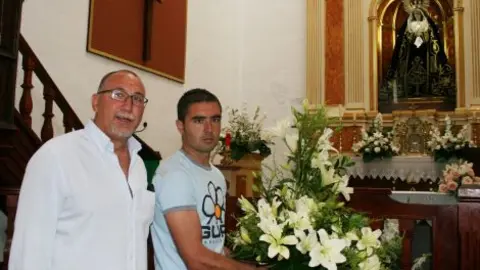 LOS JUGADORES Y CUERPO T&Eacute;CNICO CUMPLIERON CON LA TRADICI&Oacute;N. 