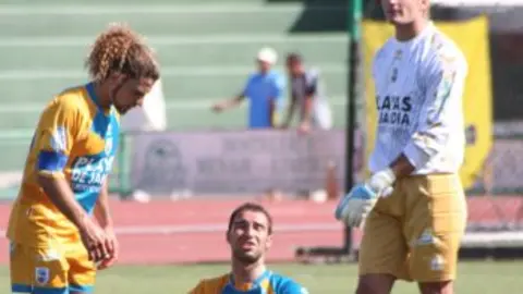 EL FUTBOLISTA MILITABA EN LA UD. P&Aacute;JARA PLAYAS DE JAND&Iacute;A.