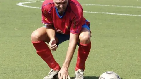 LOS JUGADORES ROJILLOS TERMINARON CABIZBAJOS.
