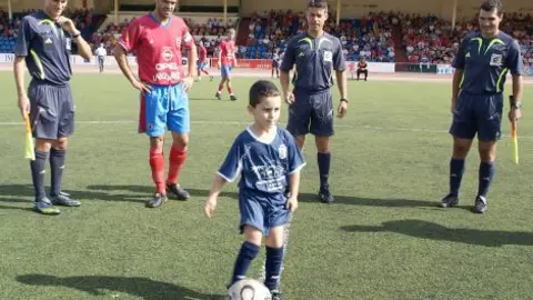 UN CHINIJO DEL FILIAL REALIZ&Oacute; EL SAQUE DE HONOR.