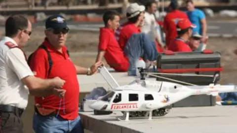 P&Uacute;BLICO Y PARTICIPANTES SE FUERON SATISFECHOS. 