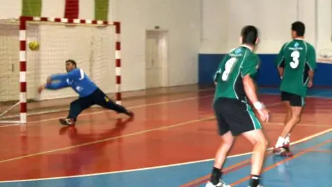 EL CHOQUE FUE DE UNA IGUALDAD TREMENDA.