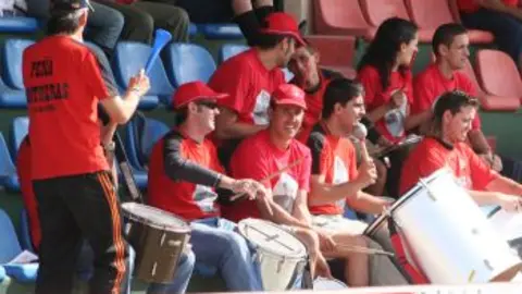 EL CLUB ESPERA QUE SUS AFICIONADOS ENTIENDAN LA FUSI&Oacute;N. 