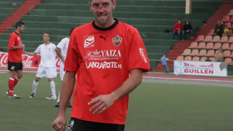 P&Iacute; SALI&Oacute; MUY ENFADADO DEL CAMPO. 