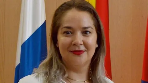 f81169da-81d9-4cea-ad3e-d03d5bd2b383