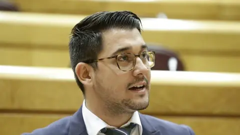 6b5a61c3-bc15-44c7-b0e4-6283e97ce825