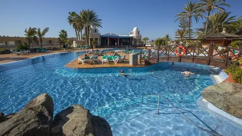 hotel piscina