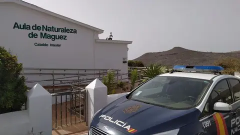 Imagen de este miércoles del lugar al que han llevado a los inmigrantes que desembarcaron en Puerto Naos.