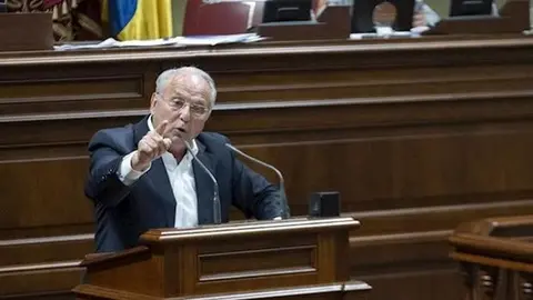 Imagen de Juan Manuel García Ramos en el Parlamento.