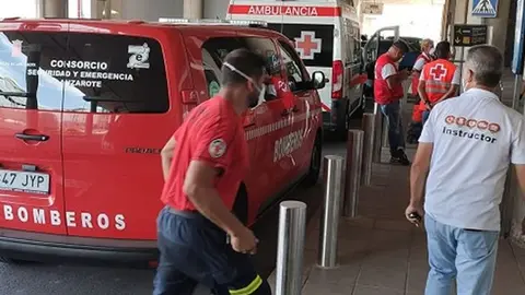 bomberos y ambulancia