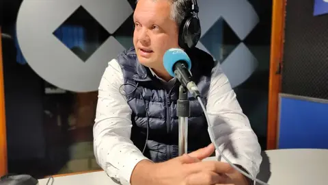 Alfredo Mendonza en Crónicas Radio - Cadena Cope.