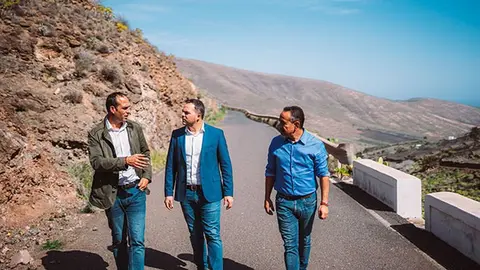 V&iacute;ctor Robayna